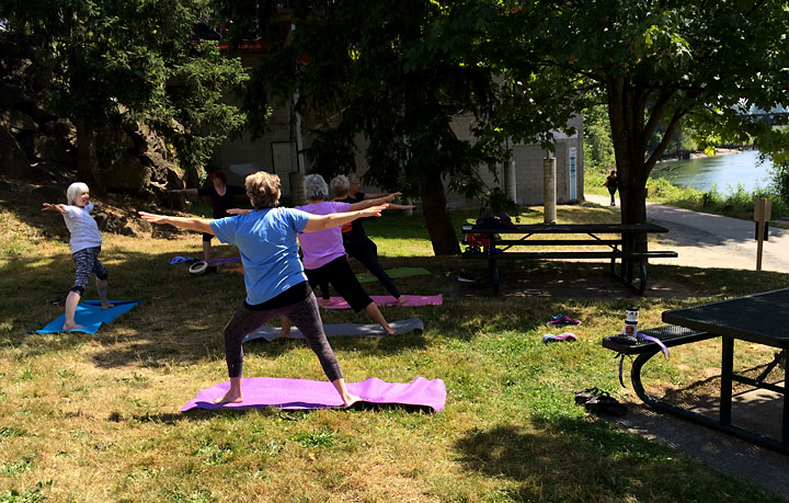 yoga in the park